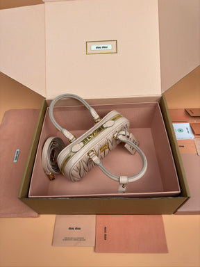 Bolsa miumiu