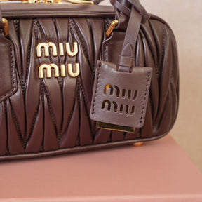 Bolsa miumiu