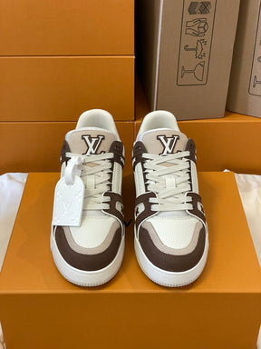 Lv Trainer