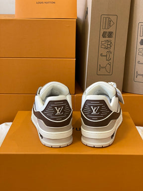 Lv Trainer