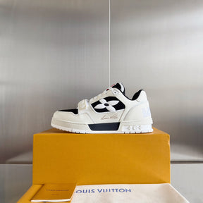 Lv Trainer black