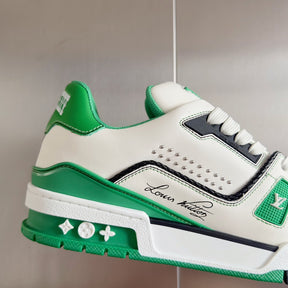 Lv Trainer