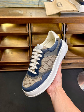 Gucci GG Supreme