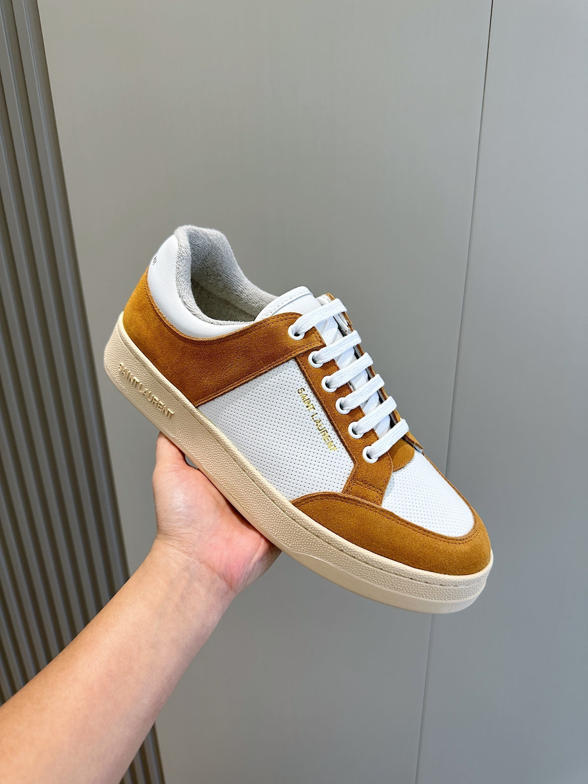 Tênis YSL