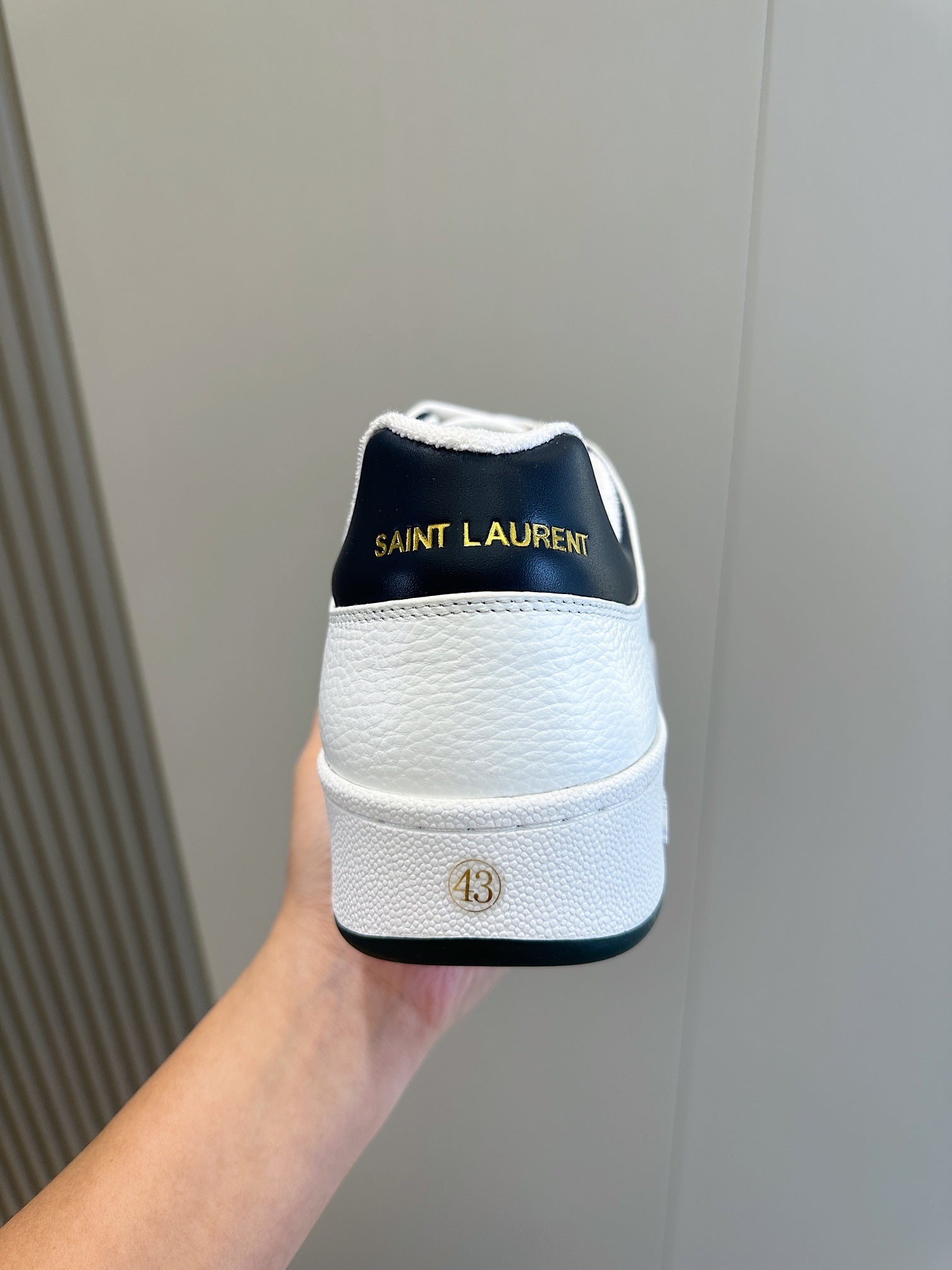Tênis YSL