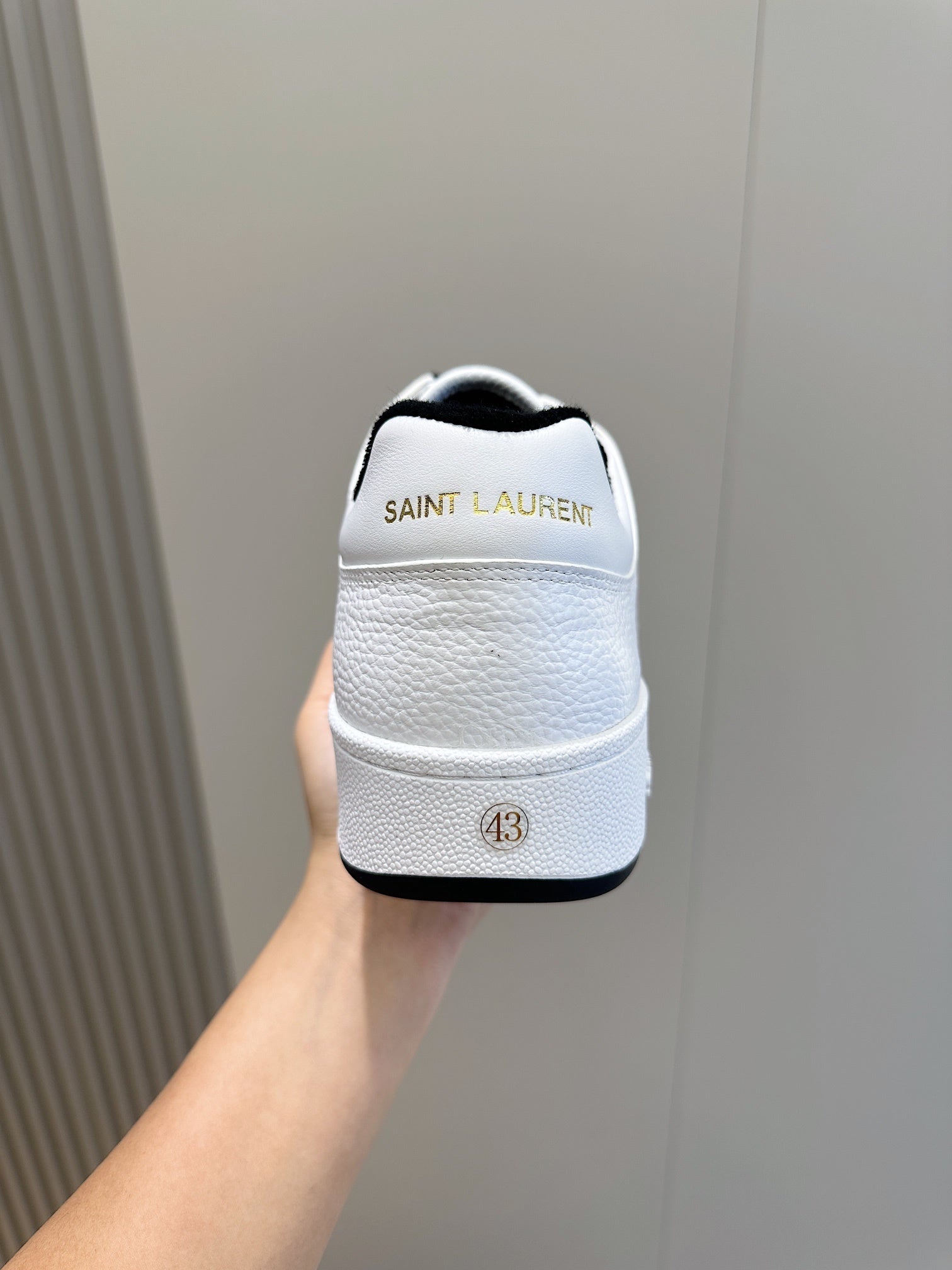Tênis YSL