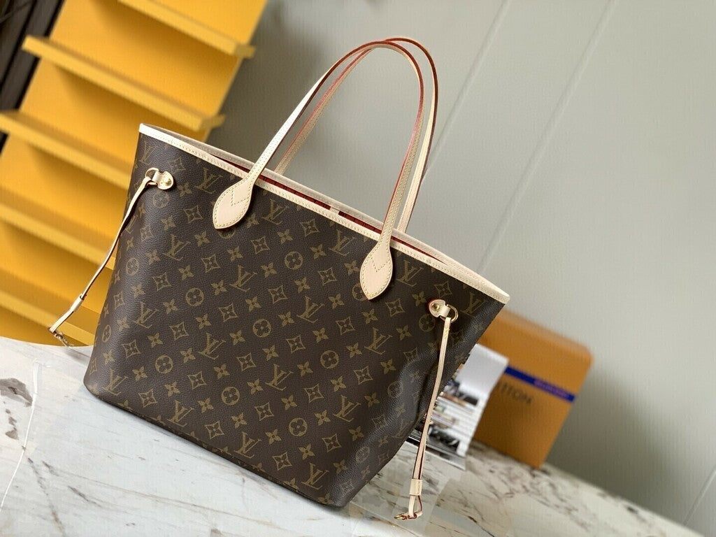 Louis Vuitton Neverfull Monogram MM Cerise Lining LV