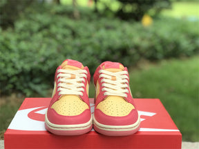 Nike Dunk Low Strawberry Peach Cream DH9765-200