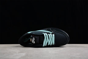 TIFFANY &amp; CO.x Travis Scott x AJ 1 Low DM7866-401
